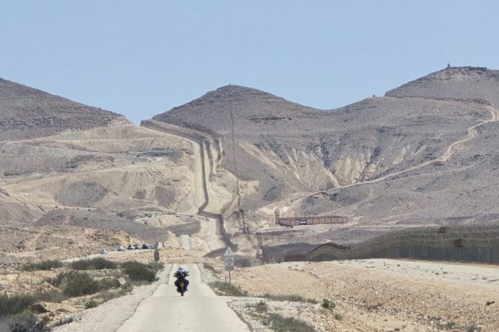 ТПС: Израел съобщи за рязък спад в случаите на незаконно преминаване на границата 