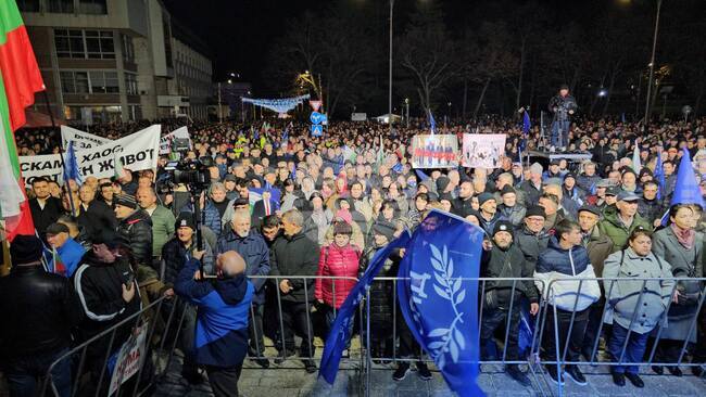 Митинг под надслов „Не на омразата“ започна в Кърджали