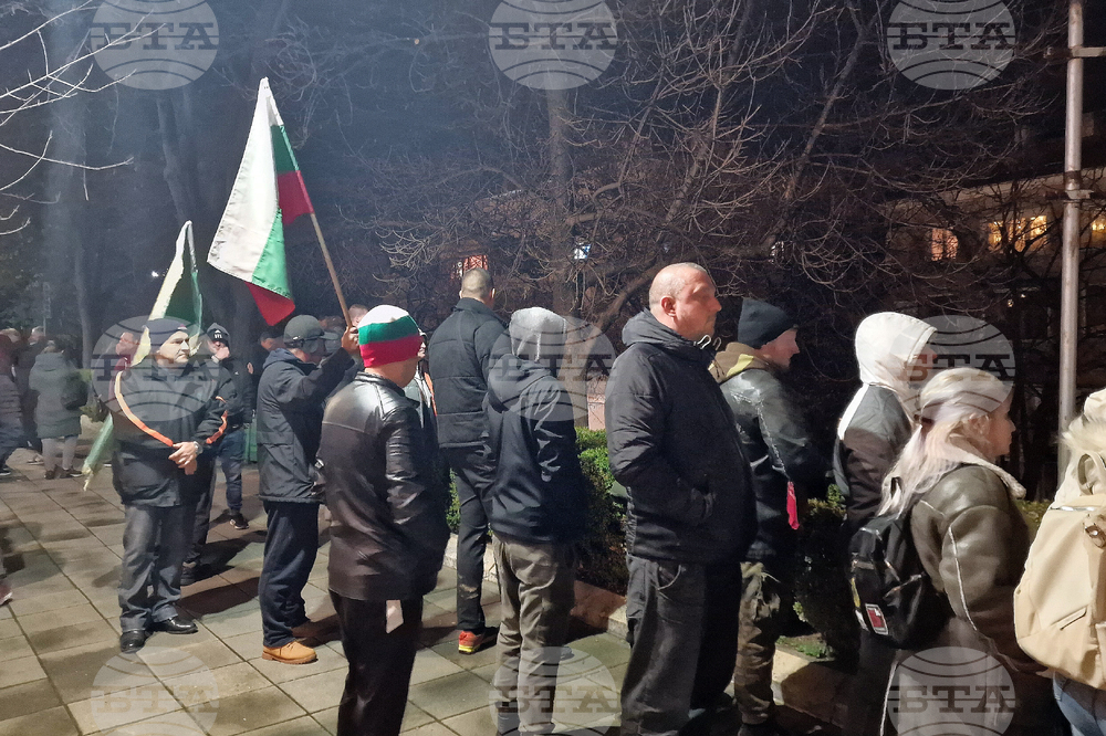 Шумен - протест - граждани