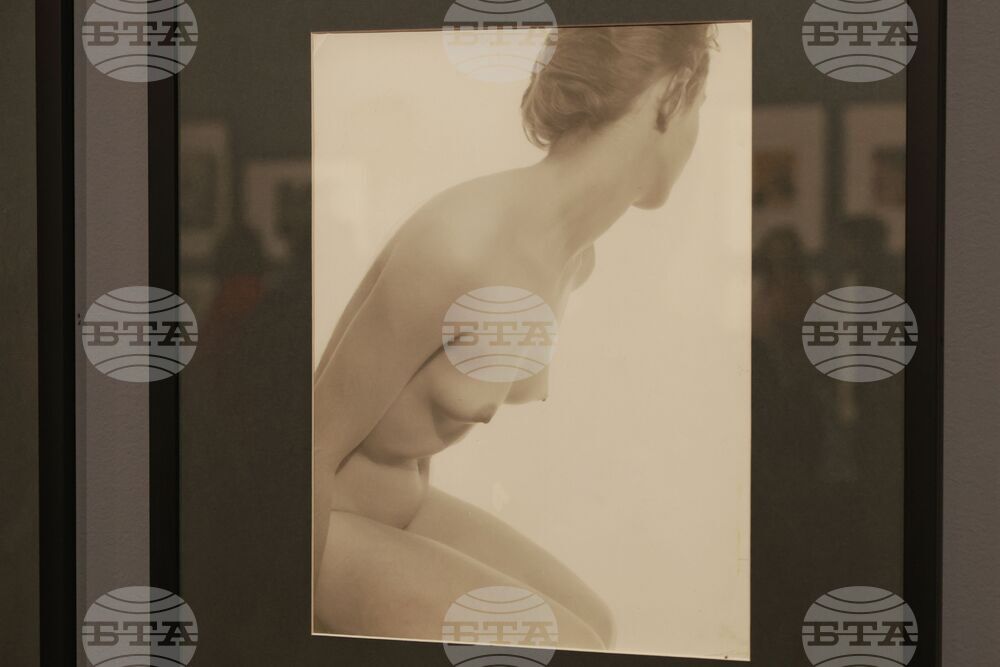 Изложба „Повече от една снимка. История на българската фотография ХХ век“