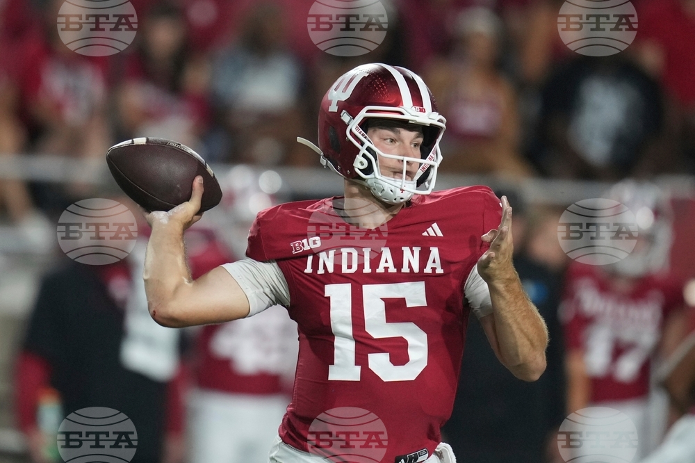 Heisman Finalists Mendoza Football