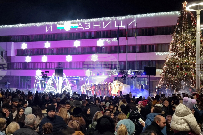 Ямбол - коледни светлини