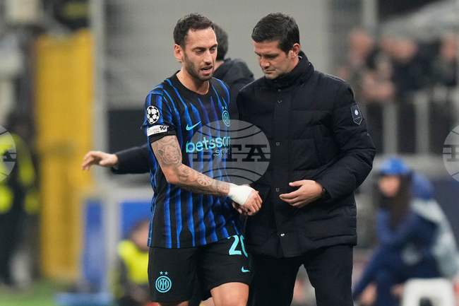 Полузащитникът на Интер Хакан Чалханоглу за старши треньора Кристиан Киву: „Когато започна да работи с нас, всички го приеха много бързо“