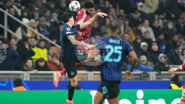 Барселона може да привлече Бастони от Интер, който да замени Араухо