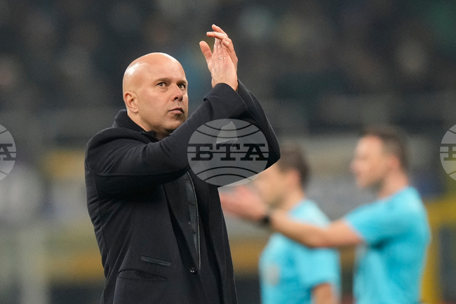 При победата над Интер си пролича, че Арне Слот разполага с пълна подкрепа от феновете на Ливърпул, сигурен е Джейми Карагър