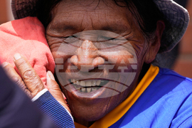 Bolivia Grandmothers Handball