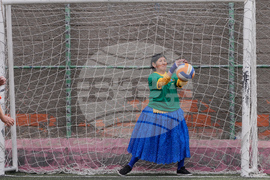 Bolivia Grandmothers Handball
