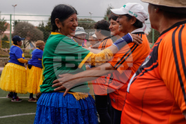 Bolivia Grandmothers Handball