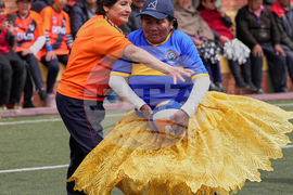 Bolivia Grandmothers Handball