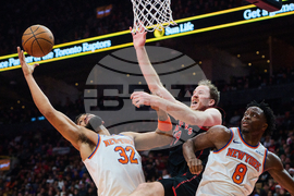 Knicks Raptors Basketball