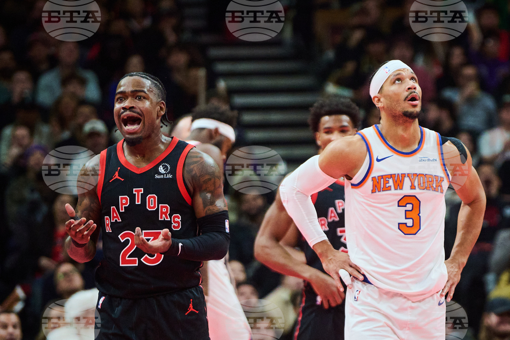 Knicks Raptors Basketball