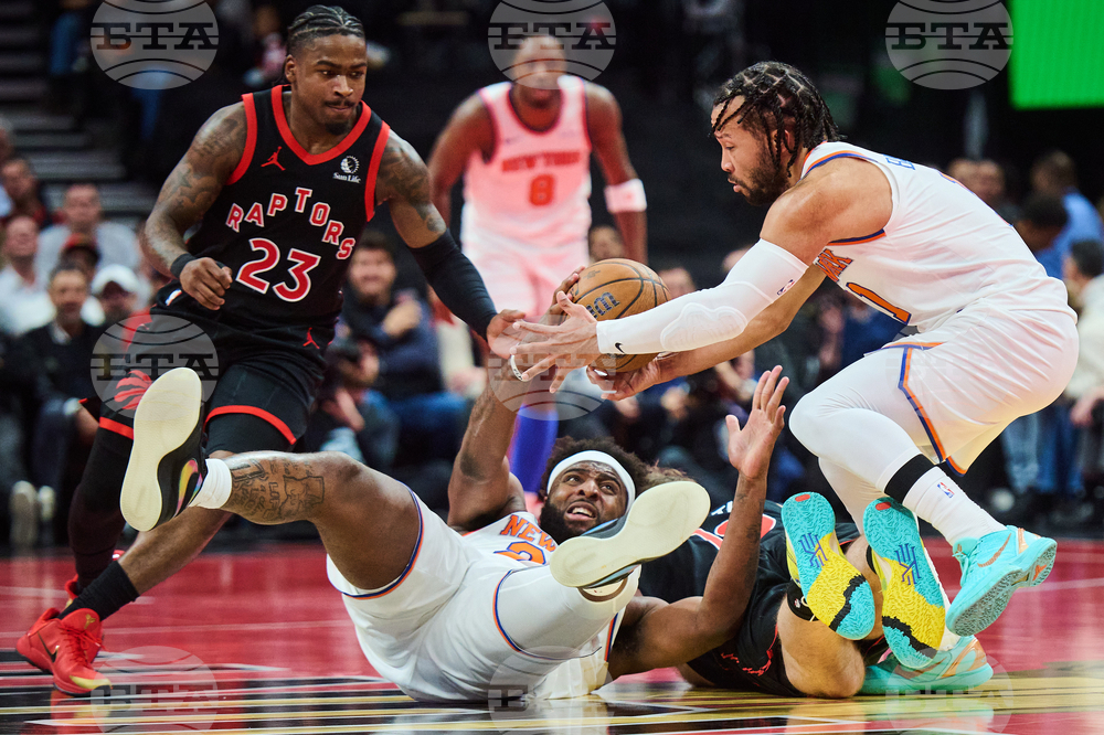 Knicks Raptors Basketball