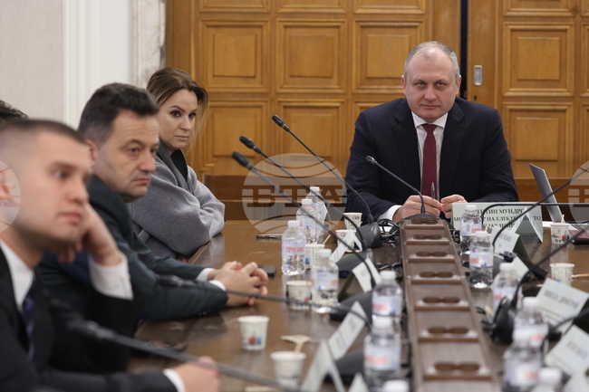 Parliamentary Committees Approve 2026 State Budget Bill at First Reading