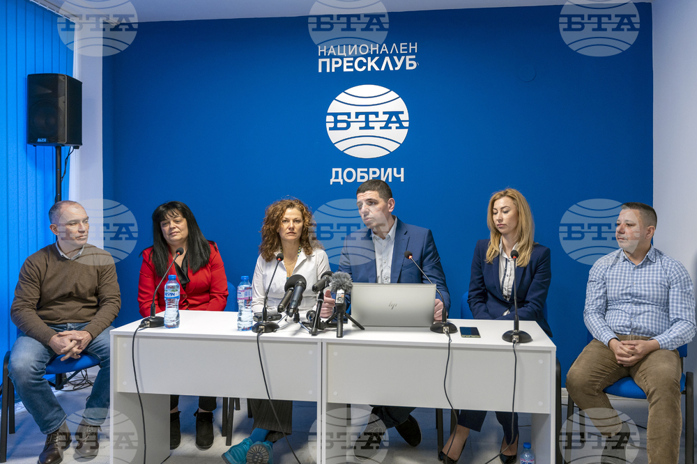 Национален пресклуб на БТА Добрич - КП „Продължаваме промяната – Демократична България“ - пресконференция - Снимка: Александра Антонова