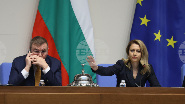 Парламентът отхвърли искането за изслушване на финансовия министър във връзка с публикации за парична гаранция за заем за Украйна