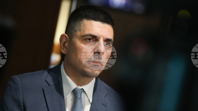 Всичко извън 121 депутати е компромиси и сглобки, а не искаме да правим такива, заявява Ивайло Мирчев 