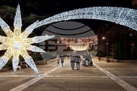 Ямбол - коледни елхи