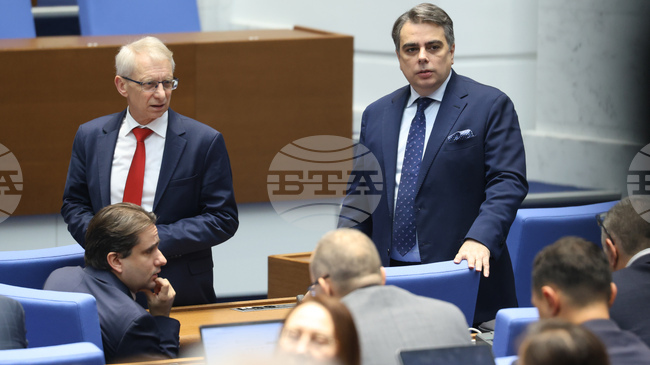 CC Says Radev Managed to Drag Bulgaria into War within 100 Days in Office