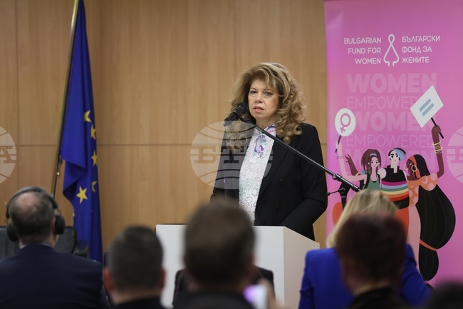 Домашното насилие и насилието над жени е спешен обществен проблем, който изисква последователна политика, каза Илияна Йотова 
