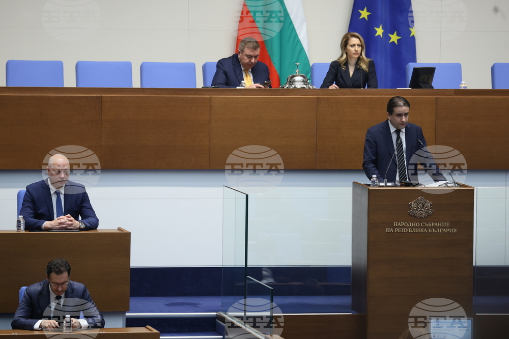 No-Confidence Motion Filed Because Ruling Parties Are Pushing Bulgaria Toward Economic Abyss, CC-DB MP Bozhanov Says