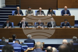 Парламент - вот на недоверие - дебати