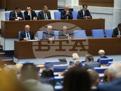 Парламент - вот на недоверие - дебати