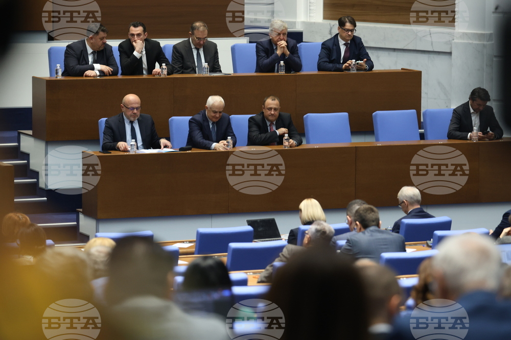 Парламент - вот на недоверие - дебати