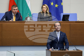 Парламент - вот на недоверие - дебати