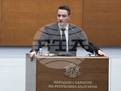 Парламент - вот на недоверие - дебати