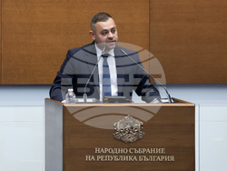 Парламент - вот на недоверие - дебати