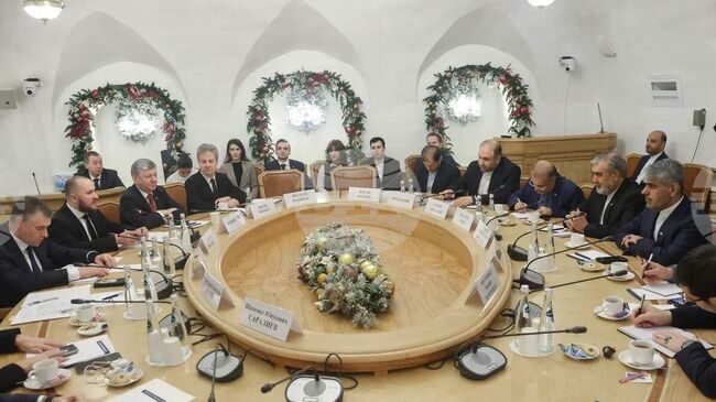 ИРНА: Ирански и руски депутати обсъдиха двустранното сътрудничество на фона на натиск от Запада