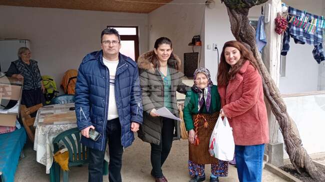 Благотворителна инициатива на ученици, учители и социални работници от село Камбурово подкрепи деца и възрастни в нужда