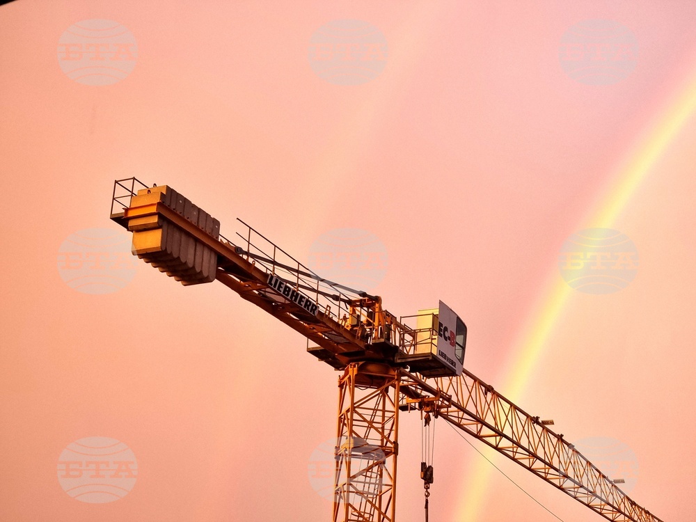 Bulgarian Construction Production Rises by 0.6% in December Y/Y