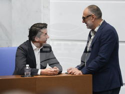 Парламент - вот на недоверие - дебати