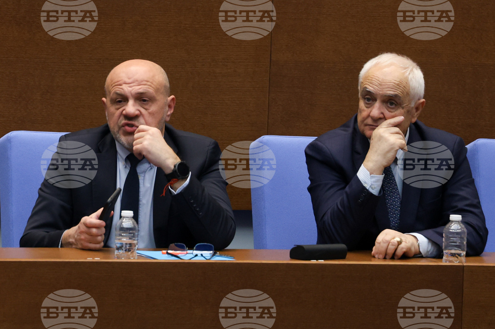 Парламент - вот на недоверие - дебати