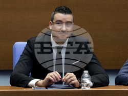 Парламент - вот на недоверие - дебати