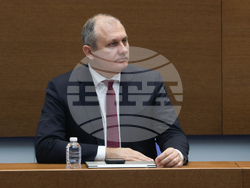 Парламент - вот на недоверие - дебати