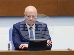 Парламент - вот на недоверие - дебати