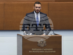 Парламент - вот на недоверие - дебати