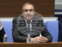 Парламент - вот на недоверие - дебати