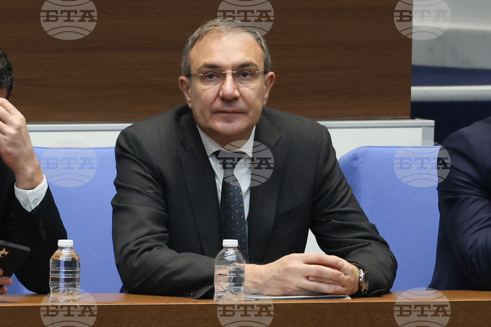 Парламент - вот на недоверие - дебати