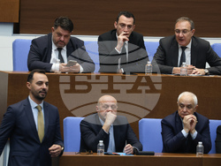 Парламент - вот на недоверие - дебати