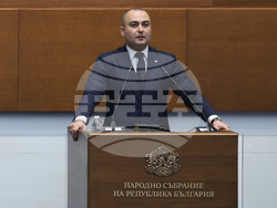 Парламент - вот на недоверие - дебати