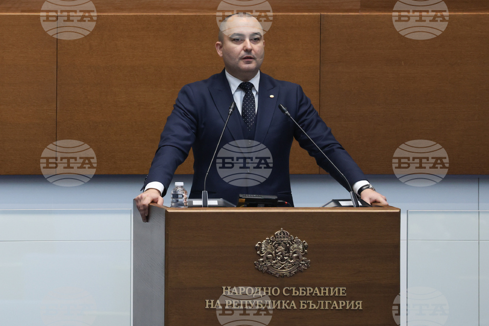 Парламент - вот на недоверие - дебати
