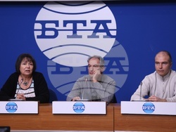 Студенти от специалност „Немска филология“ на Софийския университет „Св. Климент Охридски“ (СУ) заедно с преподавателя си доц. д-р Ренета Килева-Стаменова бяха на посещение в Българската телеграфна агенция (БТА)