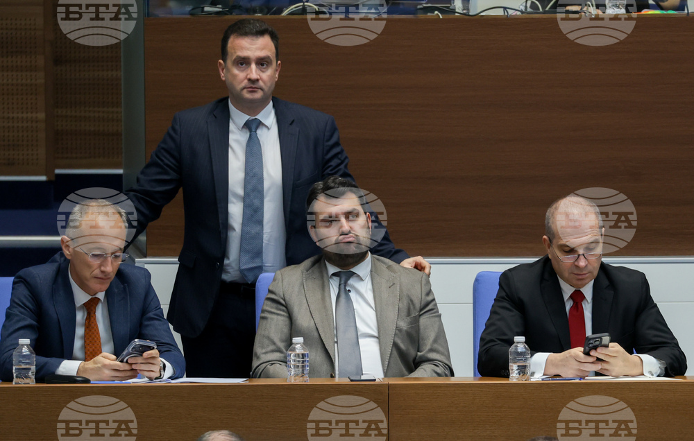 Парламент - вот на недоверие - дебати