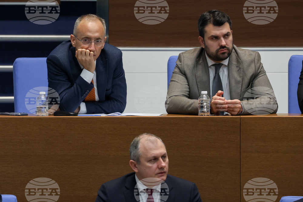 Парламент - вот на недоверие - дебати