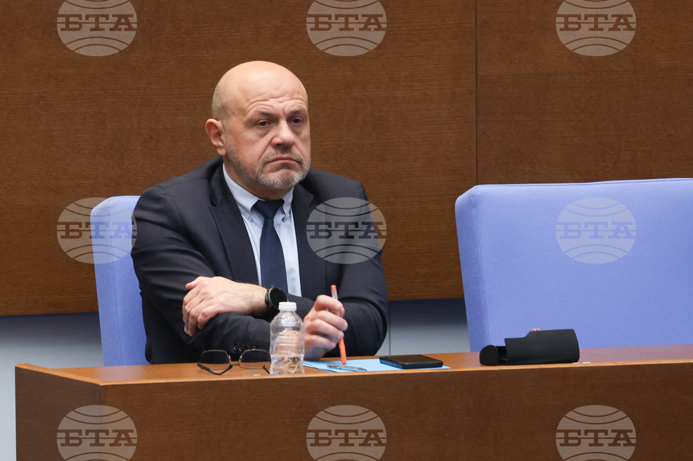 Парламент - вот на недоверие - дебати
