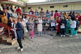 Пазарджик - медицински специалисти - протест