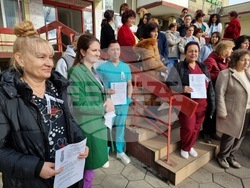 Пазарджик - медицински специалисти - протест
